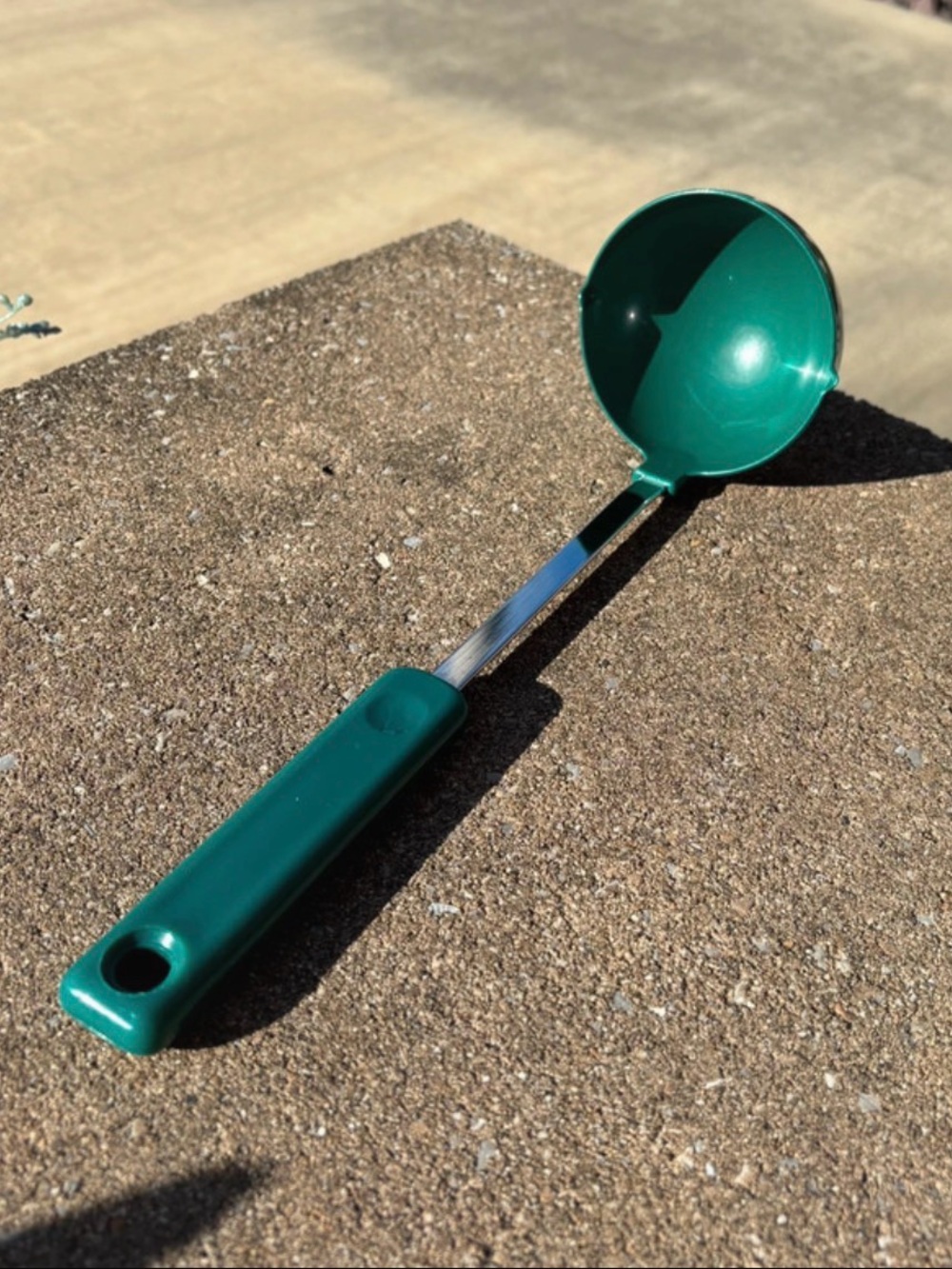 Vintage Ekco Ladle soup spoon hunter green handle left and right spout